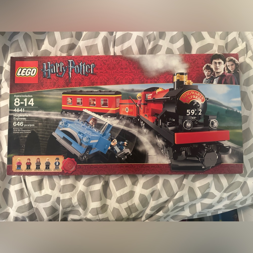 LEGO Harry Potter Hogwarts Express Building Set